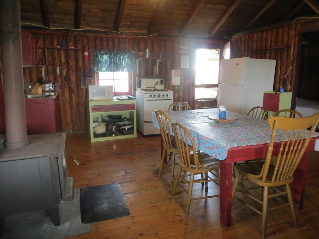 فندق Gore Bayفي  Lake Wolsey Cabins المظهر الخارجي الصورة