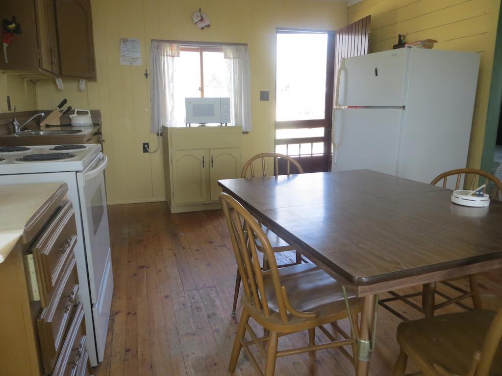 فندق Gore Bayفي  Lake Wolsey Cabins الغرفة الصورة
